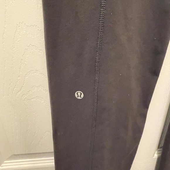 Lululemon Straight  Leg Yoga Pant with Belt Loops - Picture 4 of 6
